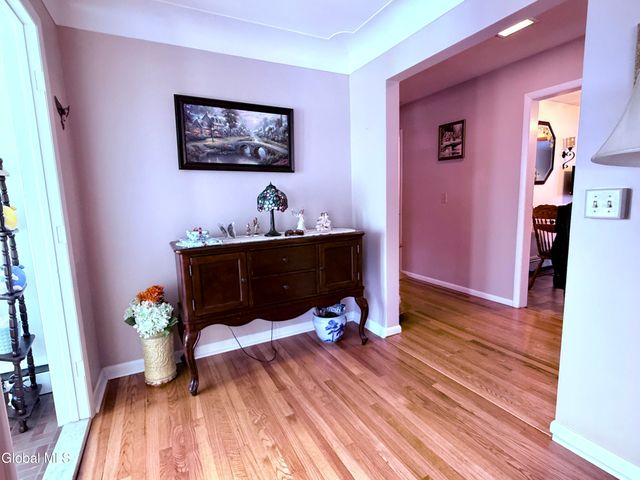 22 Peter Lane, Amsterdam, NY 12010