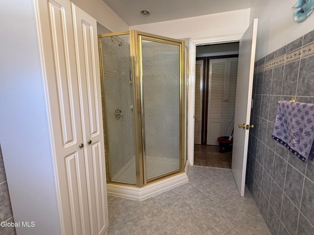 22 Peter Lane, Amsterdam, NY 12010