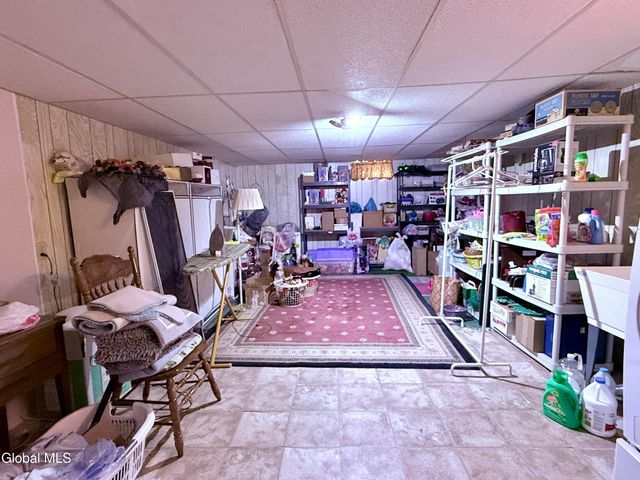 22 Peter Lane, Amsterdam, NY 12010