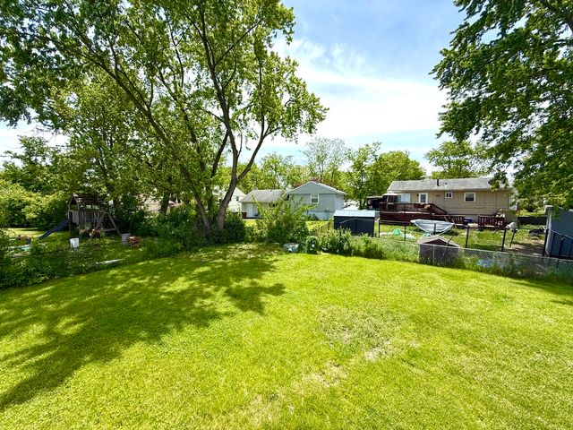 35 S Chestnut Court, Glenwood, IL 60425