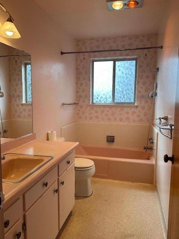 46 Valley View Road, Watsonville, CA 95076