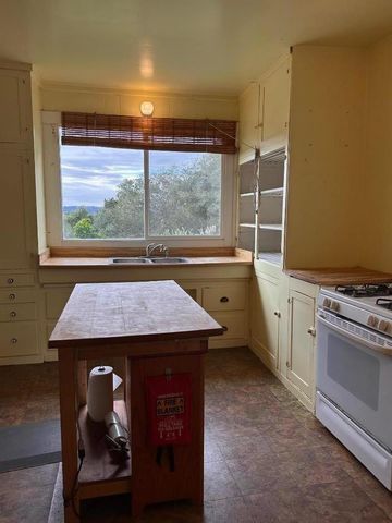 46 Valley View Road, Watsonville, CA 95076