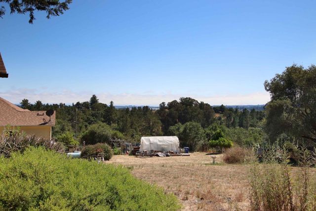 46 Valley View Road, Watsonville, CA 95076