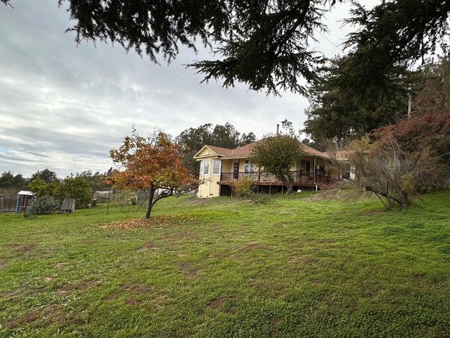 46 Valley View Road, Watsonville, CA 95076