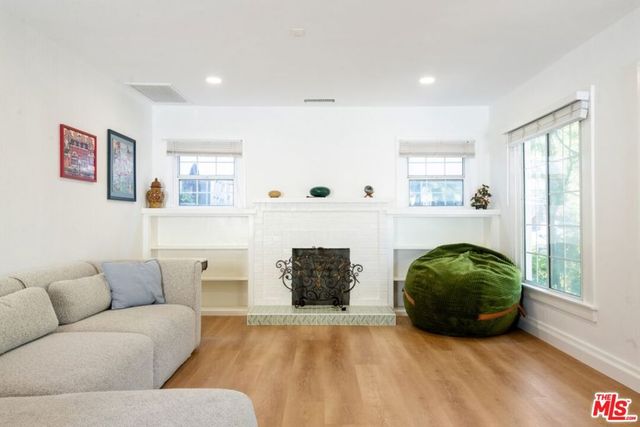 1232 E Harvard Street, Glendale, CA 91205