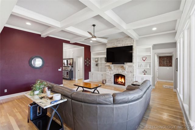 6907 E 91st Street North N, Owasso, OK 74055