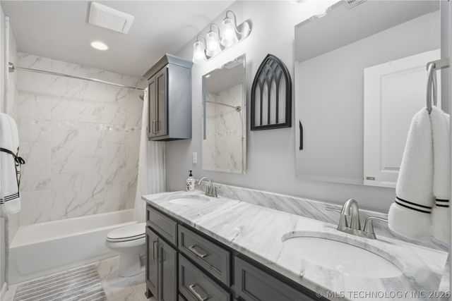 6907 E 91st Street North N, Owasso, OK 74055