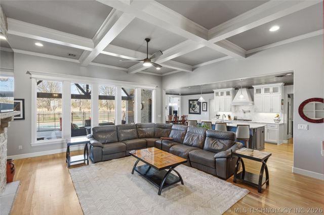 6907 E 91st Street North N, Owasso, OK 74055