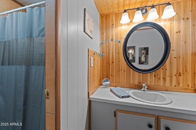 50017 N EAGLE VIEW Drive, Aguila, AZ 85320