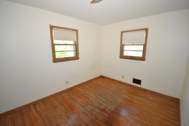 6536 Indiana Avenue N, Brooklyn Center, MN 55429