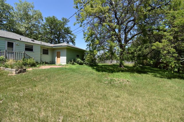 6536 Indiana Avenue N, Brooklyn Center, MN 55429