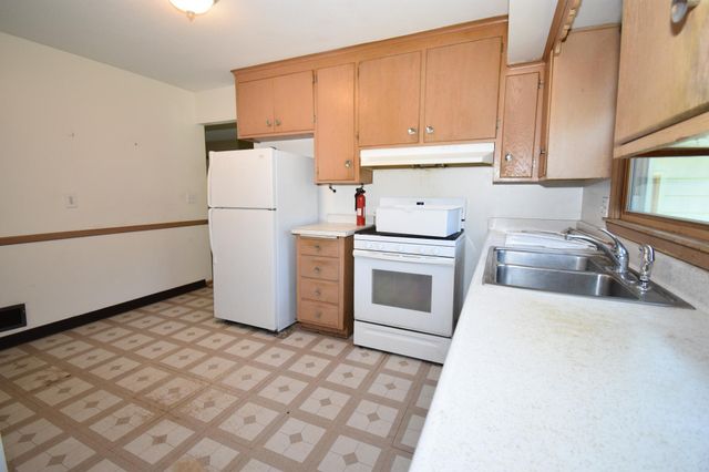 6536 Indiana Avenue N, Brooklyn Center, MN 55429