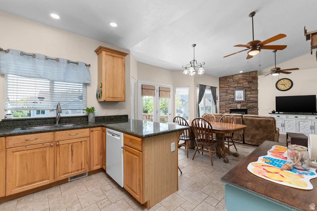 2887 S STAR BROOK CIR CIR, West Valley City, UT 84128