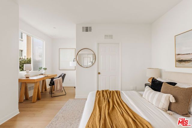 5736 S Celedon, Los Angeles, CA 90094