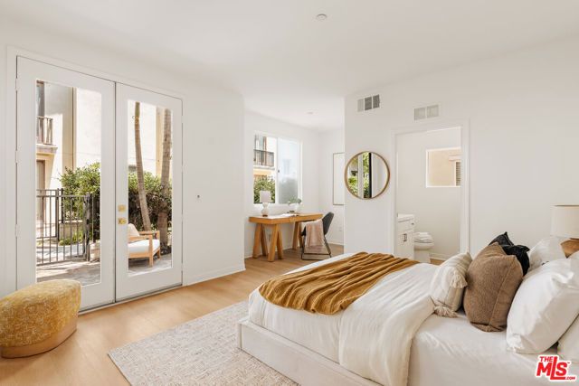 5736 S Celedon, Los Angeles, CA 90094