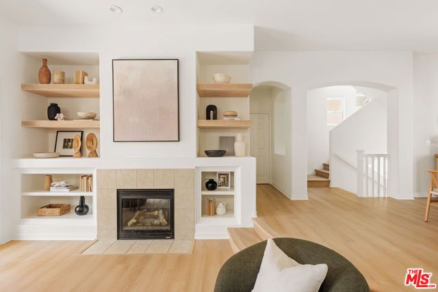 5736 S Celedon, Los Angeles, CA 90094