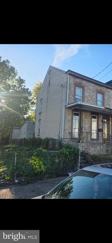 350 PARKER ST, Chester, PA 19013