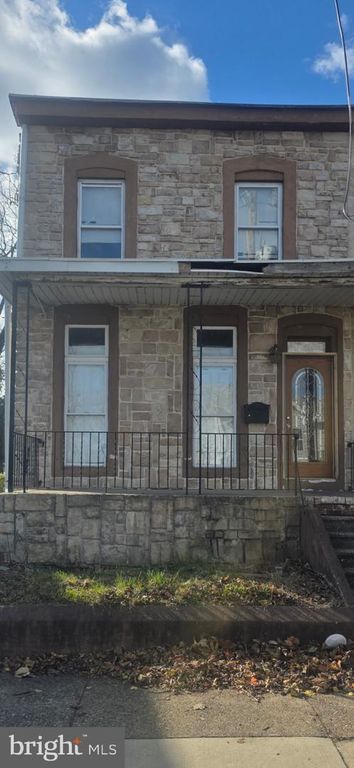 350 PARKER ST, Chester, PA 19013