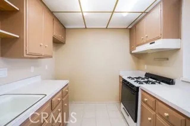 6600 Warner, Huntington Beach, CA 92647