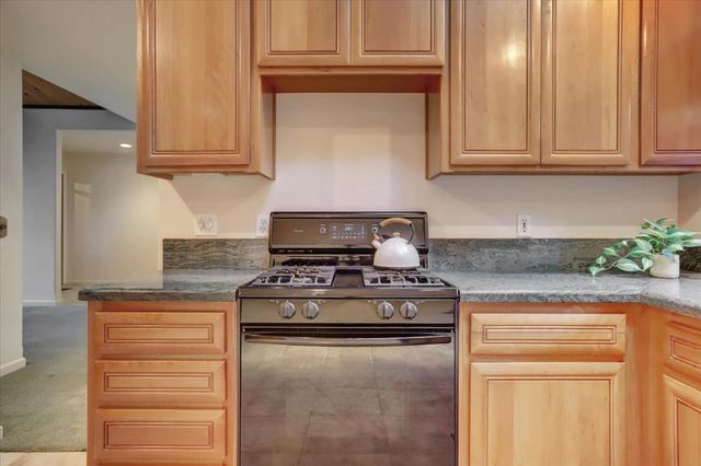 12593 Red Dog Rd, Nevada City, CA 95959