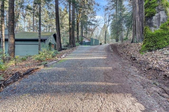 12593 Red Dog Rd, Nevada City, CA 95959