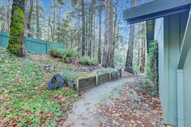 12593 Red Dog Rd, Nevada City, CA 95959