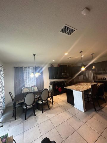 1382 RILEY CIRCLE, Deland, FL 32724