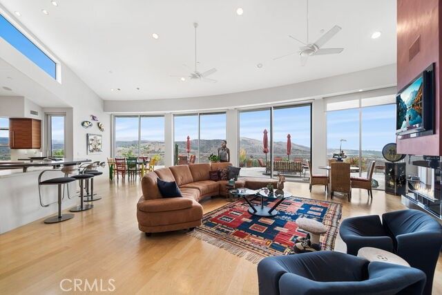 10182 Cowan Heights Drive, North Tustin, CA 92705