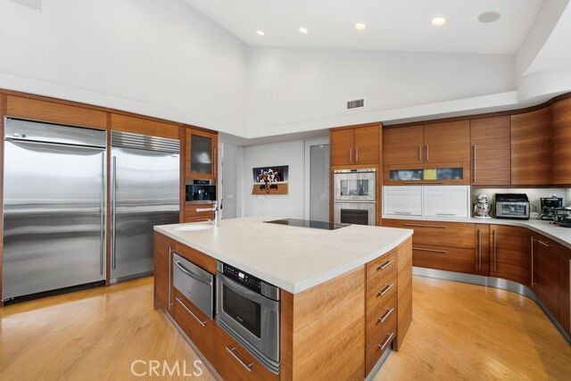 10182 Cowan Heights Drive, North Tustin, CA 92705