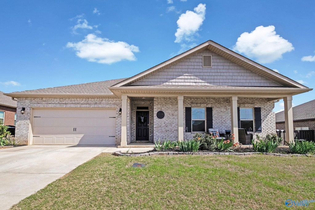 14096 Lannister Lane, Athens, AL 35613