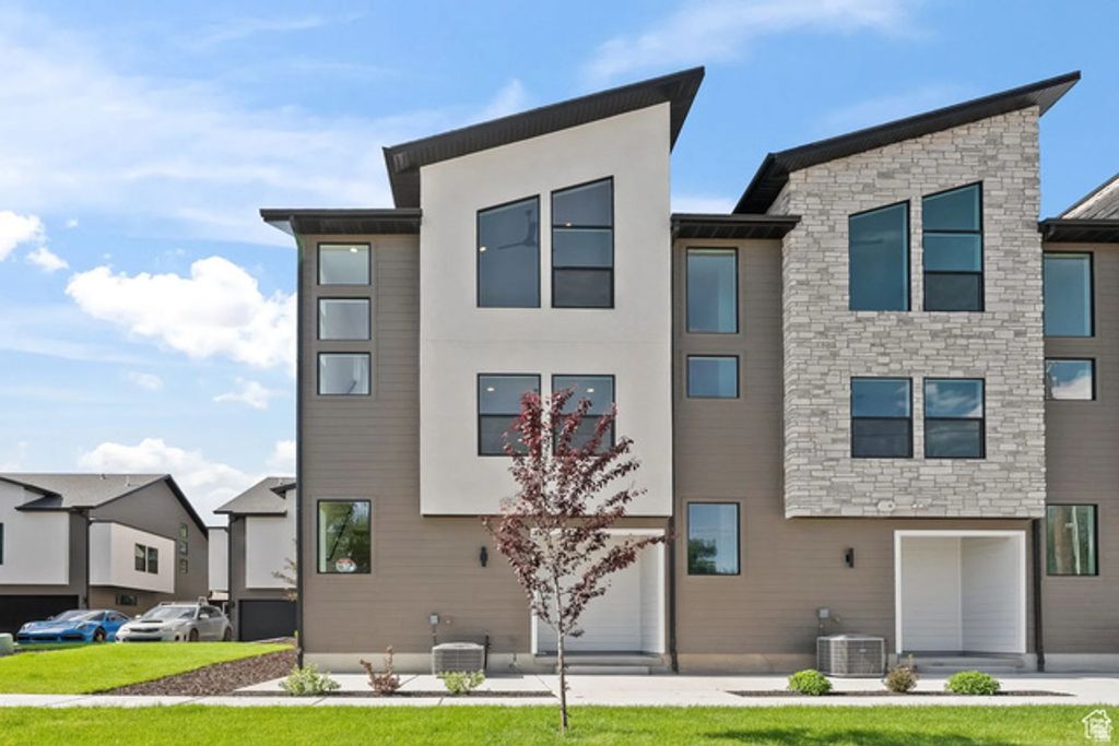 545 E 7215 S, Midvale, UT 84047