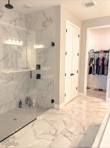 2038 Grove DR, Naples, FL 34120