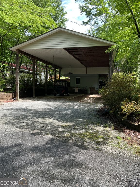 40 Canyon Pass, Cleveland, GA 30528