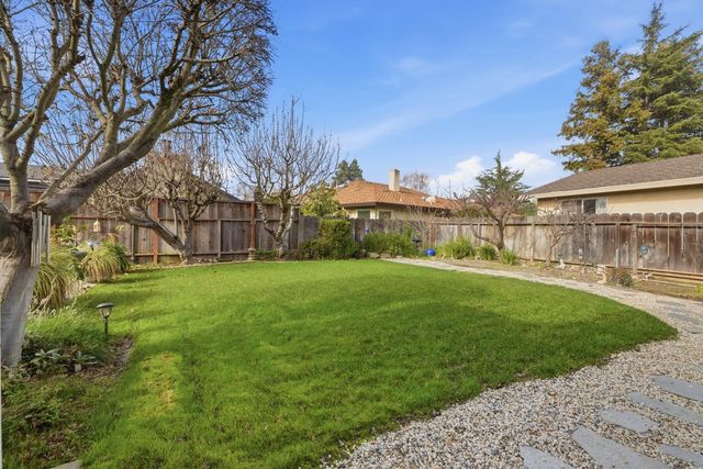 3901 Haverhill Ct, Modesto, CA 95356