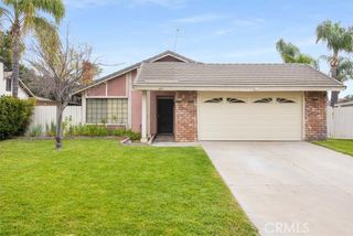 697 S Smoketree, Bloomington, CA 92316
