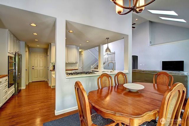 14 10th Place S, Kirkland, WA 98033