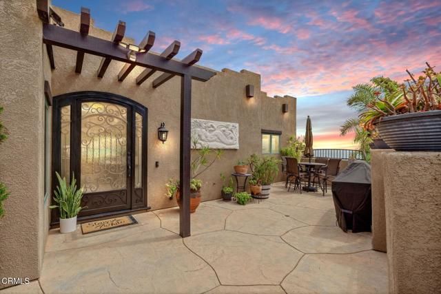 300 N Kalorama Street, Ventura, CA 93001