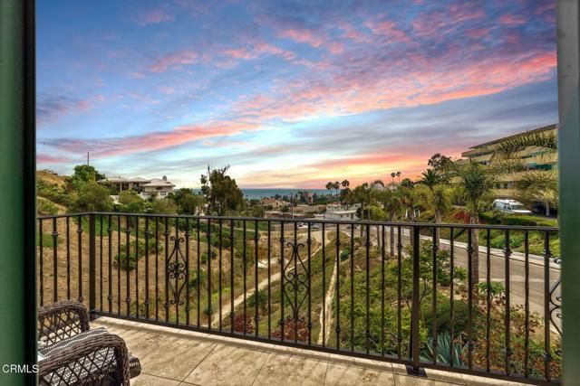 300 N Kalorama Street, Ventura, CA 93001