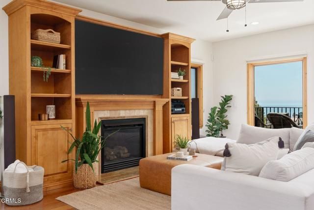 300 N Kalorama Street, Ventura, CA 93001