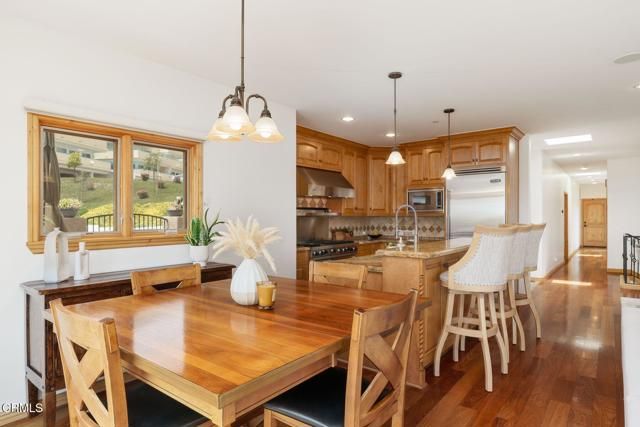 300 N Kalorama Street, Ventura, CA 93001