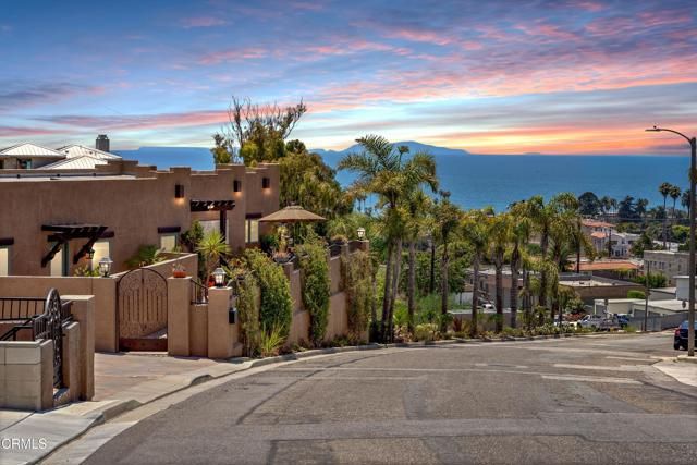 300 N Kalorama Street, Ventura, CA 93001