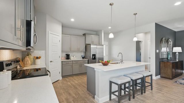 306 Lelo Lane, Mansfield, TX 76063