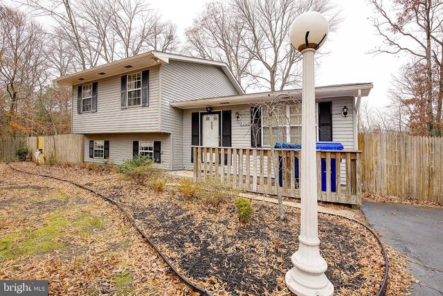 2200 HOLLY OAK CT, Waldorf, MD 20601