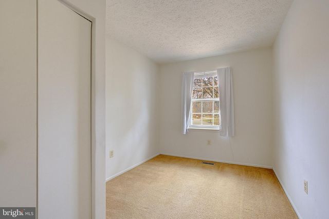 2200 HOLLY OAK CT, Waldorf, MD 20601