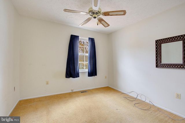 2200 HOLLY OAK CT, Waldorf, MD 20601