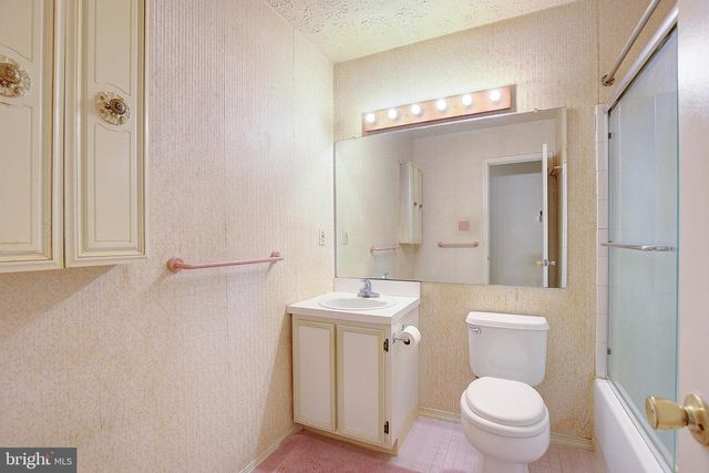 2200 HOLLY OAK CT, Waldorf, MD 20601