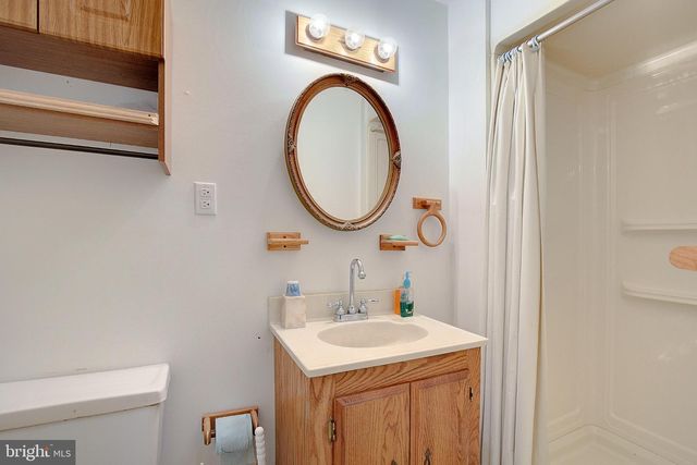 2200 HOLLY OAK CT, Waldorf, MD 20601