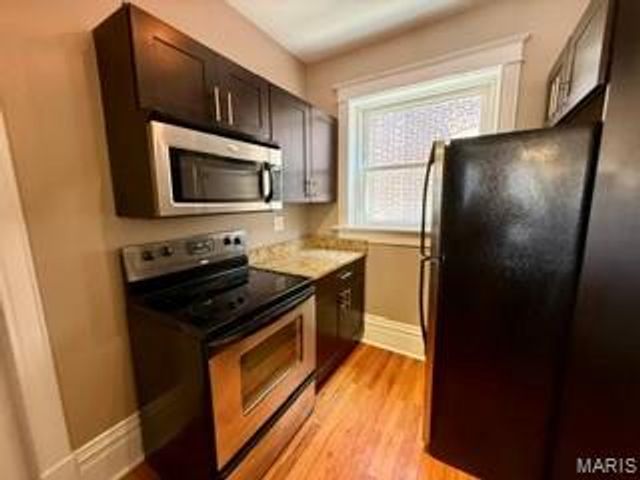 536 Rosedale Avenue 101, St Louis, MO 63112