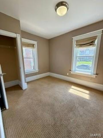 536 Rosedale Avenue 101, St Louis, MO 63112