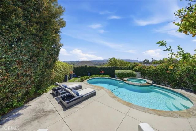 1038 Avenue D, Redondo Beach, CA 90277